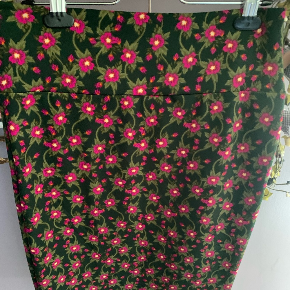 Lularoe Cassie skirt